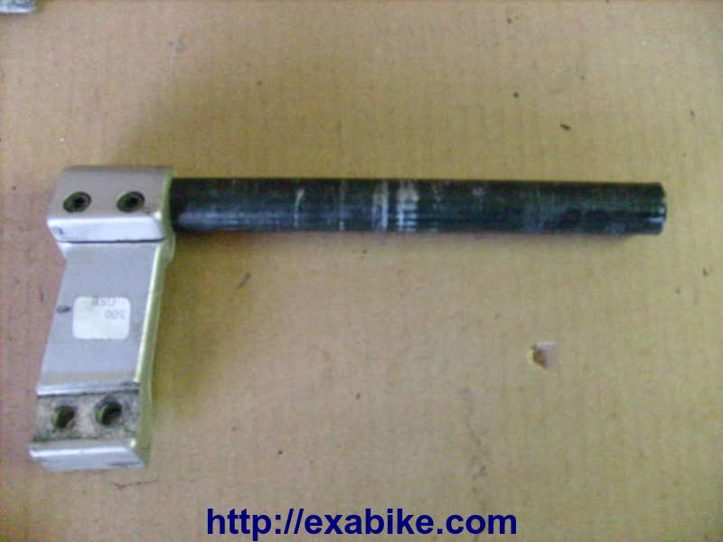 1/2 right handlebars Suzuki GSE 500 - photo 1