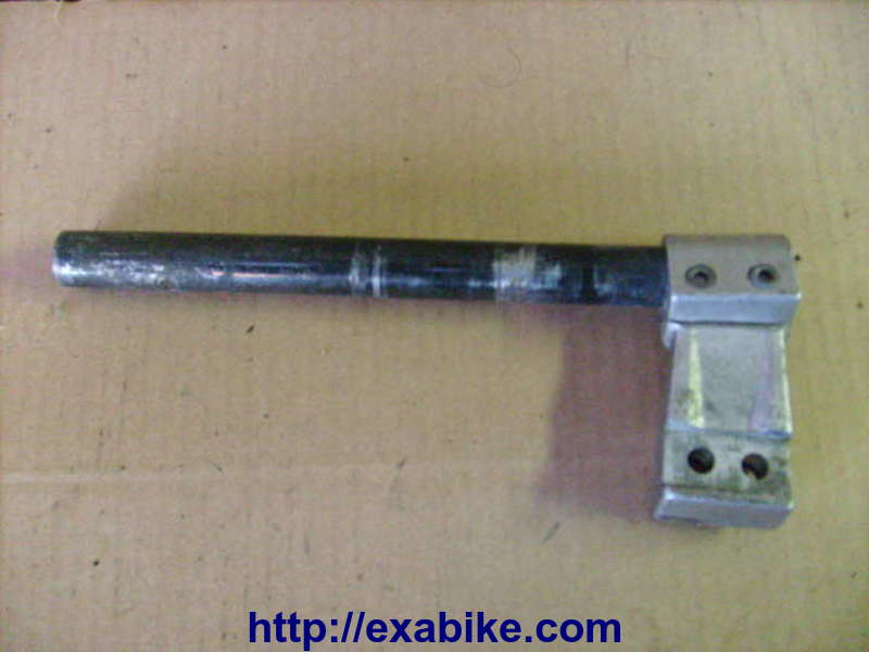 guidon gauche Suzuki GSE 500 - photo 1