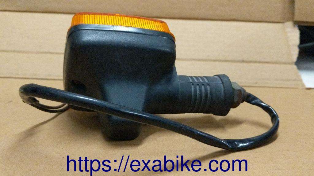 rear left turn signal Yamaha XTZ 660 - photo 2