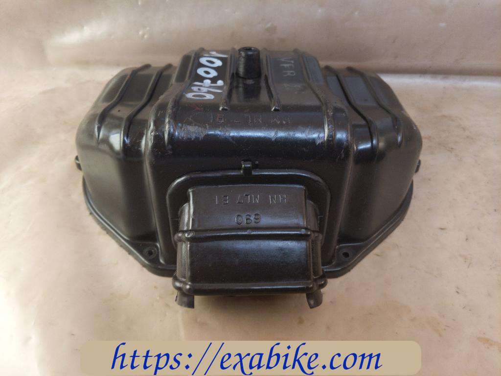 air cleaner box cover Honda VFR 750 - photo 2