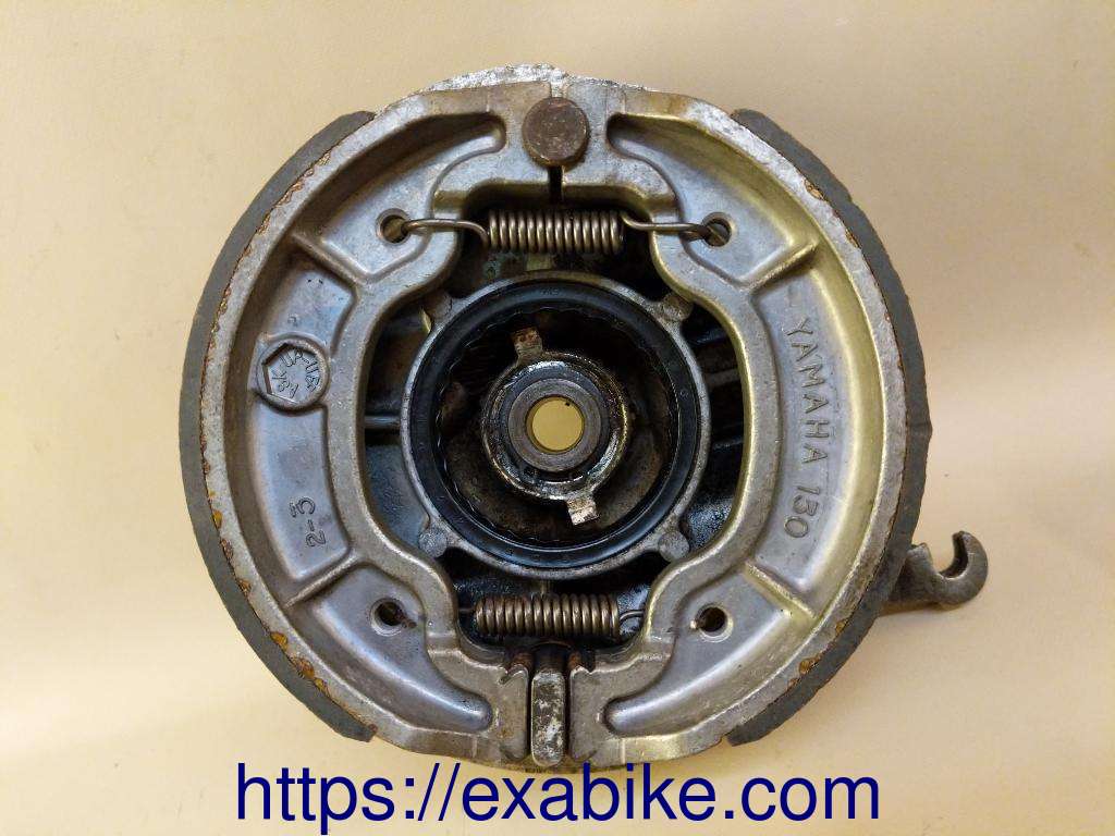 brake panel, front Yamaha 125  AT2 - photo 2