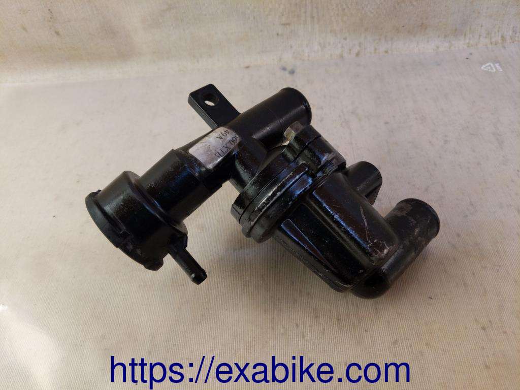 thermostat case Yamaha XTZ 660 - photo 2