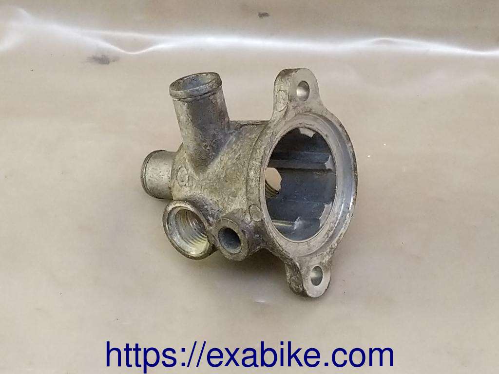 thermostat body Suzuki Bandit 400 - photo 1