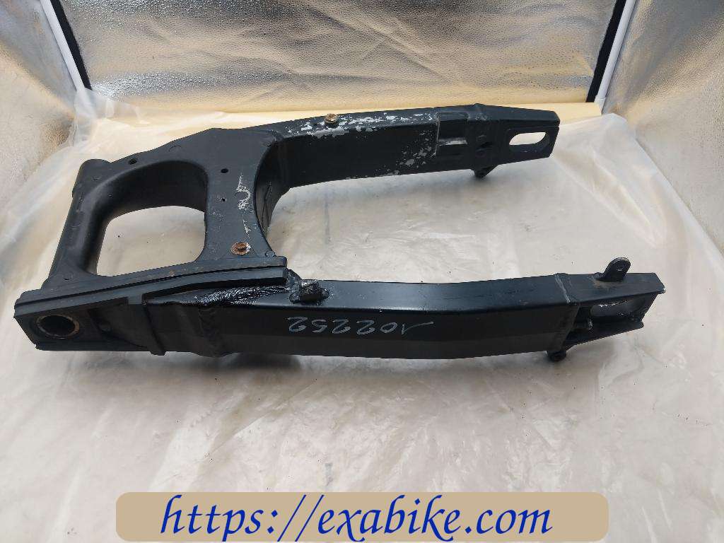 swingarm Suzuki SV 1000 - photo 1