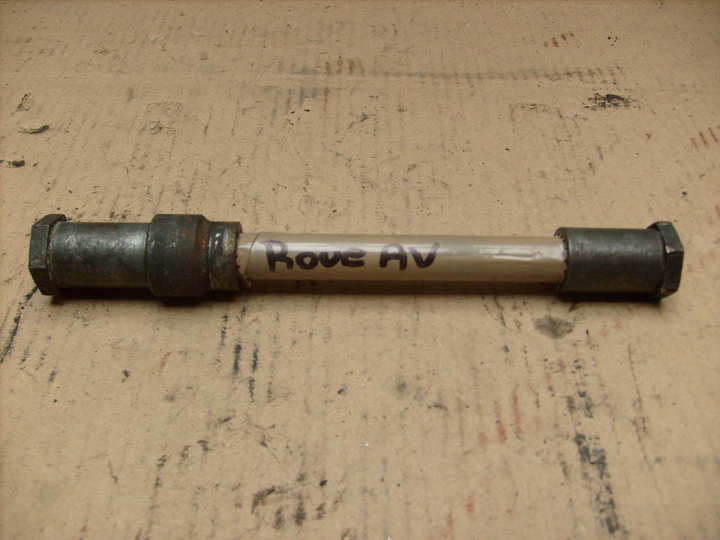 axe de roue avant Kawasaki KZ 1000 - photo 1