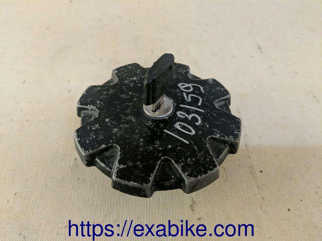 bouchon de réservoir Yamaha XZ 550 - photo 1