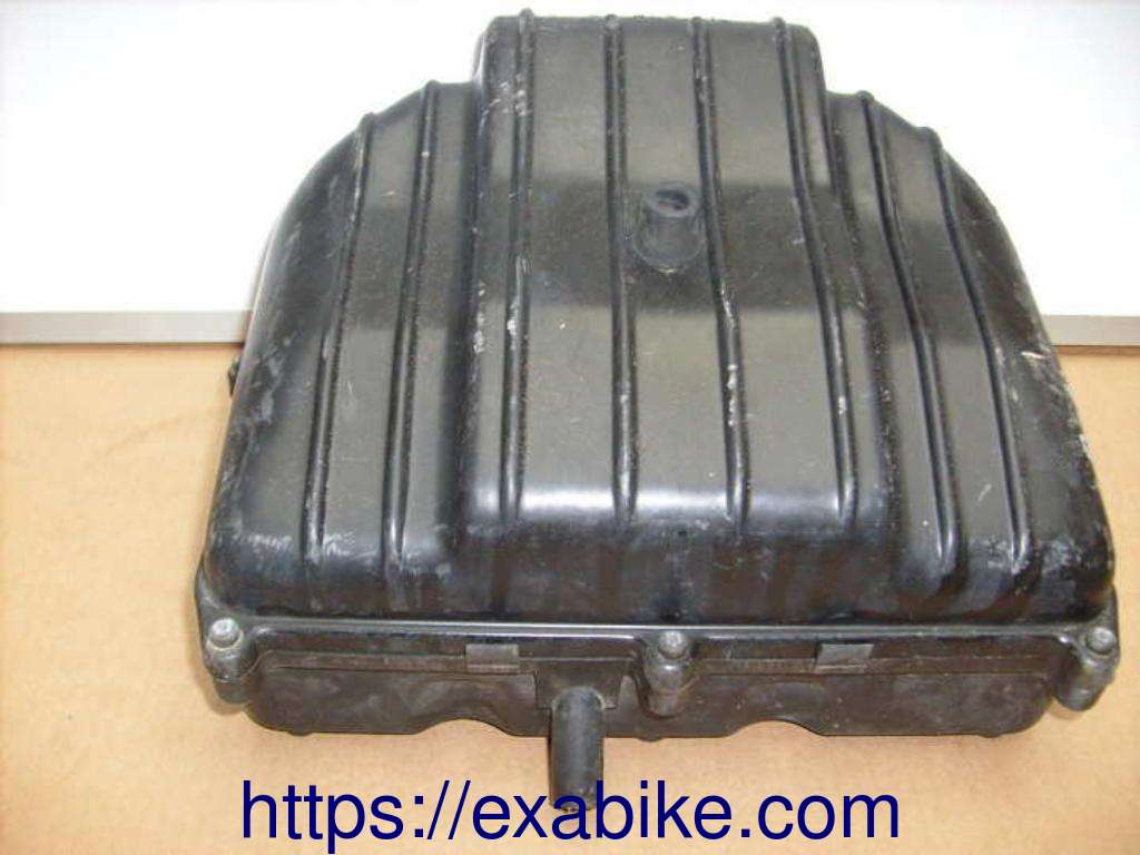 boitier de filtre à air Honda VFR 750 - photo 1