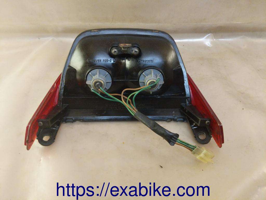 tail light Honda VFR 750 - photo 3