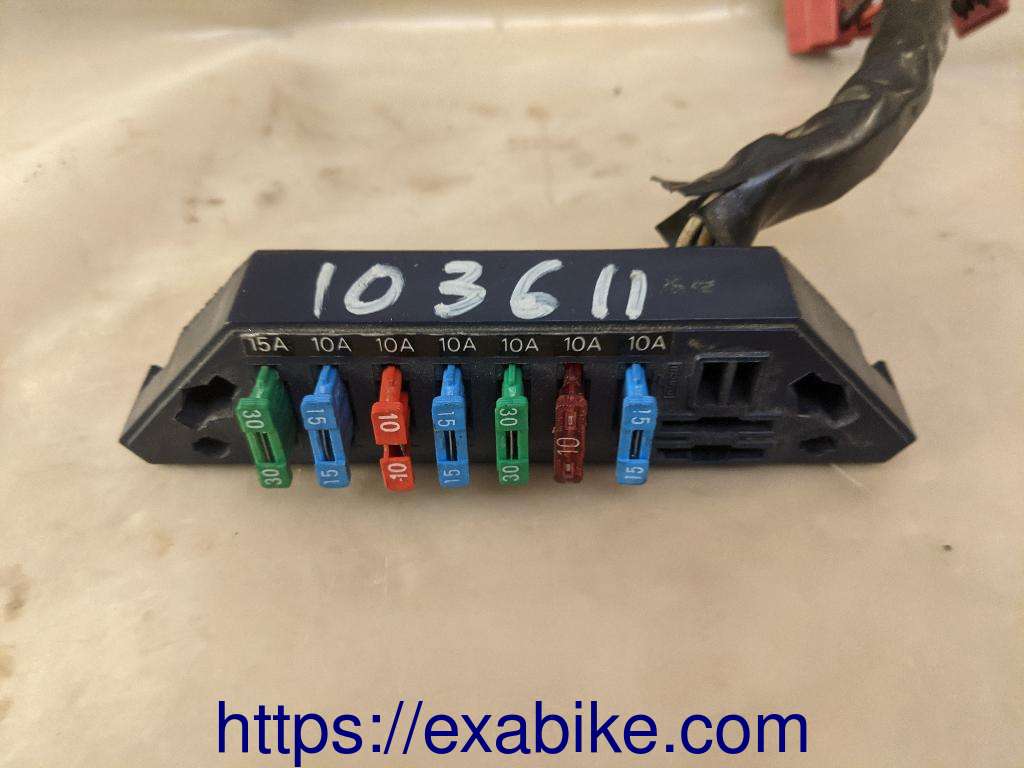fuse box Honda VFR 750 - photo 4