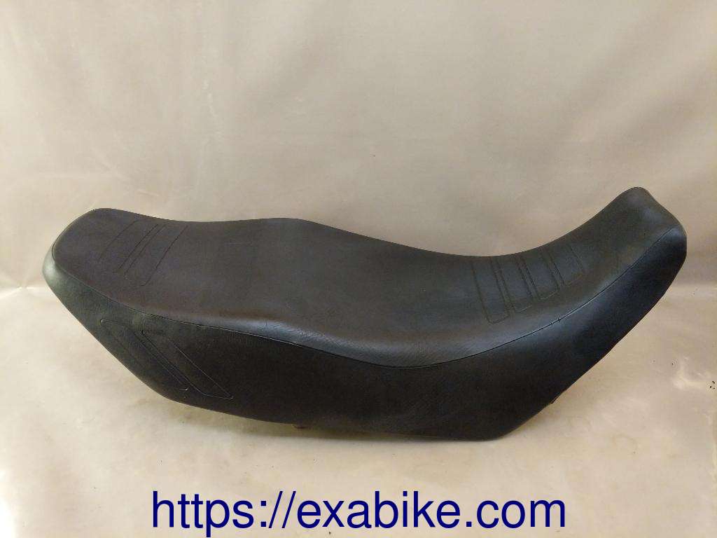 seat Yamaha XJ 600 - photo 1