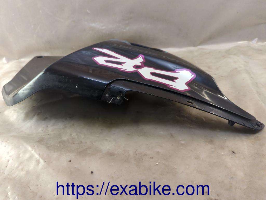 left middle cowl Suzuki DR 800 - photo 3
