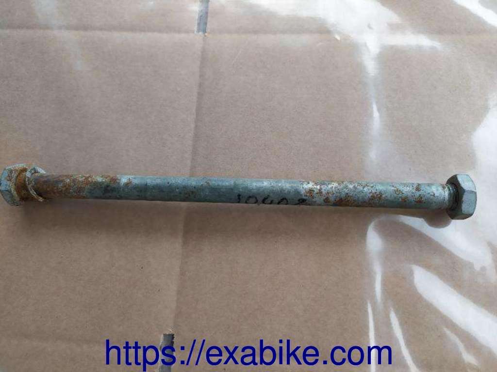 swingarm pivot Aprilia ETX 125 - photo 1