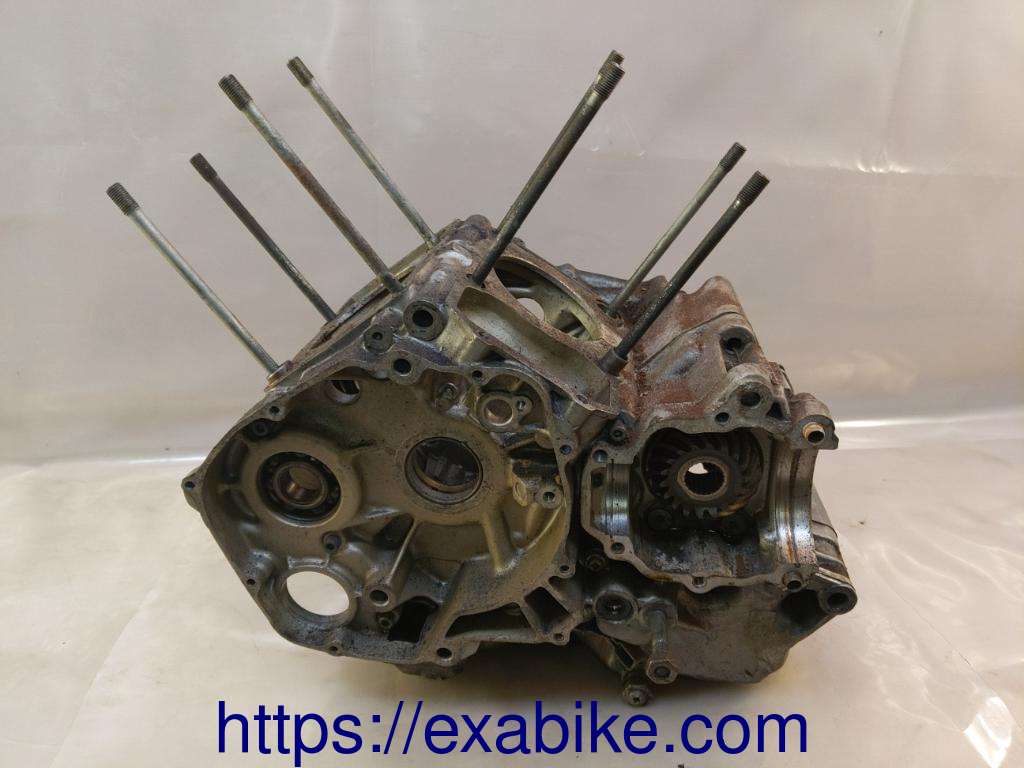 crankcase set Yamaha XZ 550 - photo 1