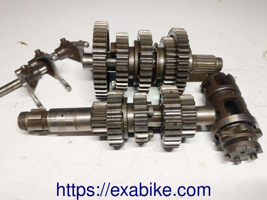 gearbox Yamaha XZ 550 - photo 1