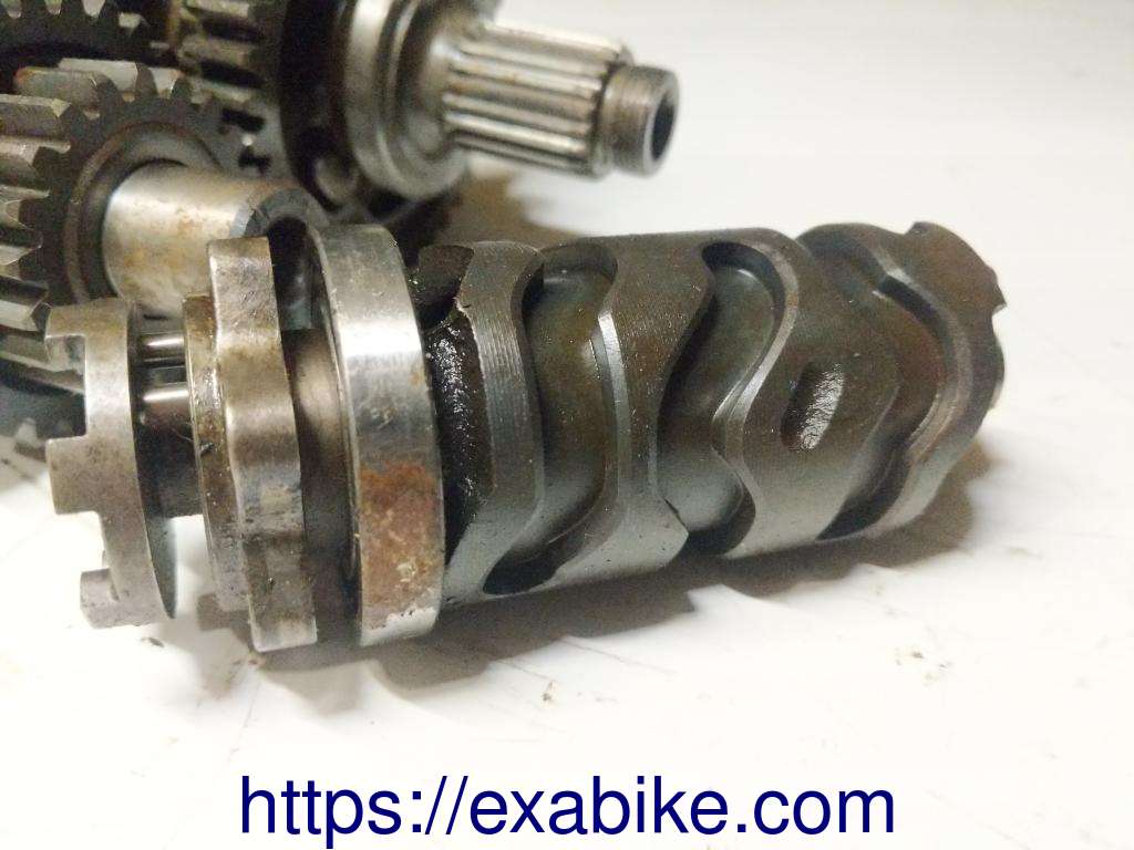 gearbox Yamaha XZ 550 - photo 7