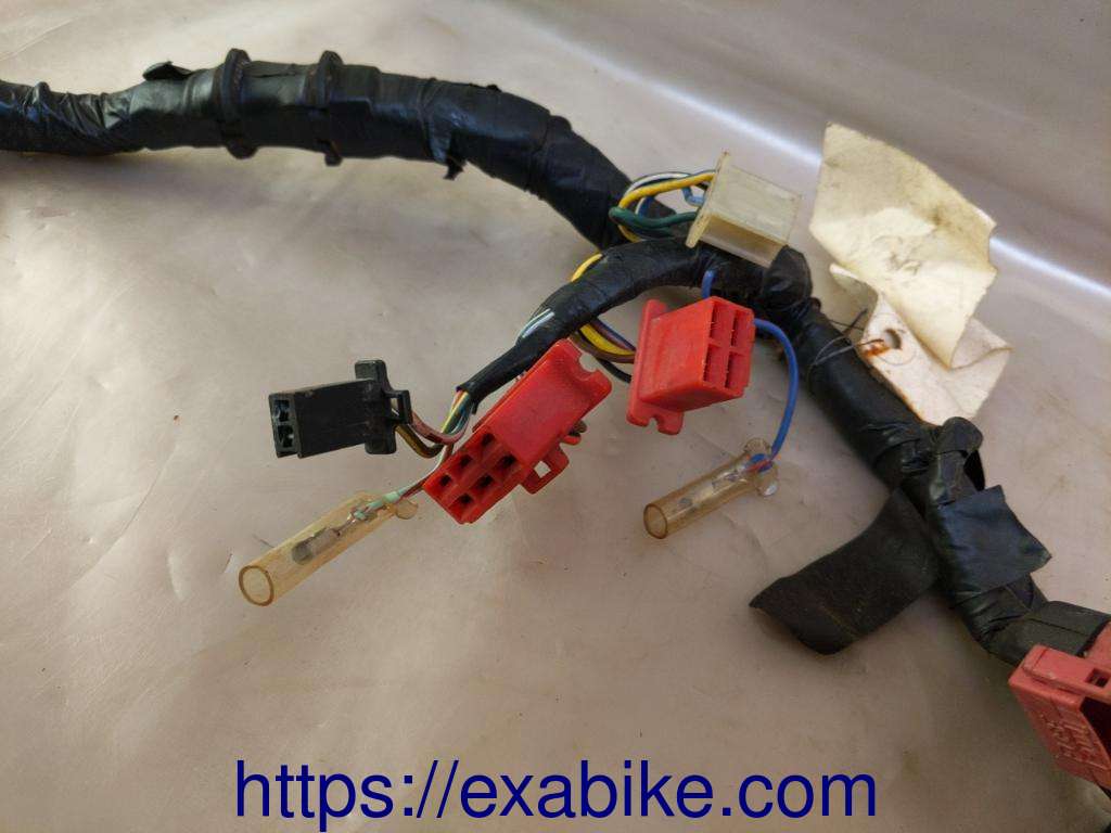faisceau electrique Honda VFC 750 - photo 3