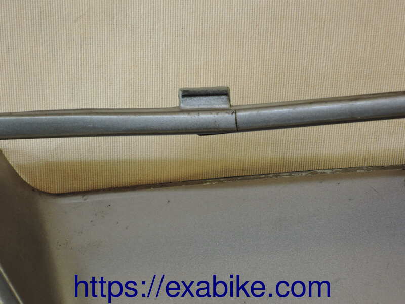 left tank cover Kawasaki GTR 1000 - photo 2