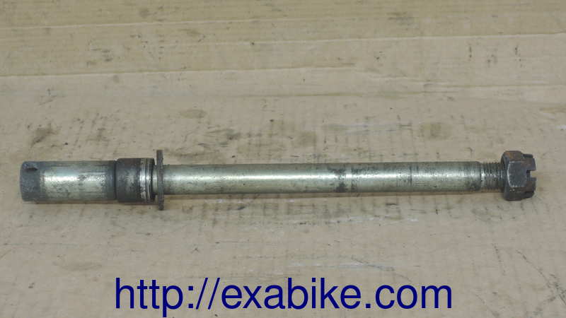 front wheel axle Yamaha XV 1000 SE - photo 1