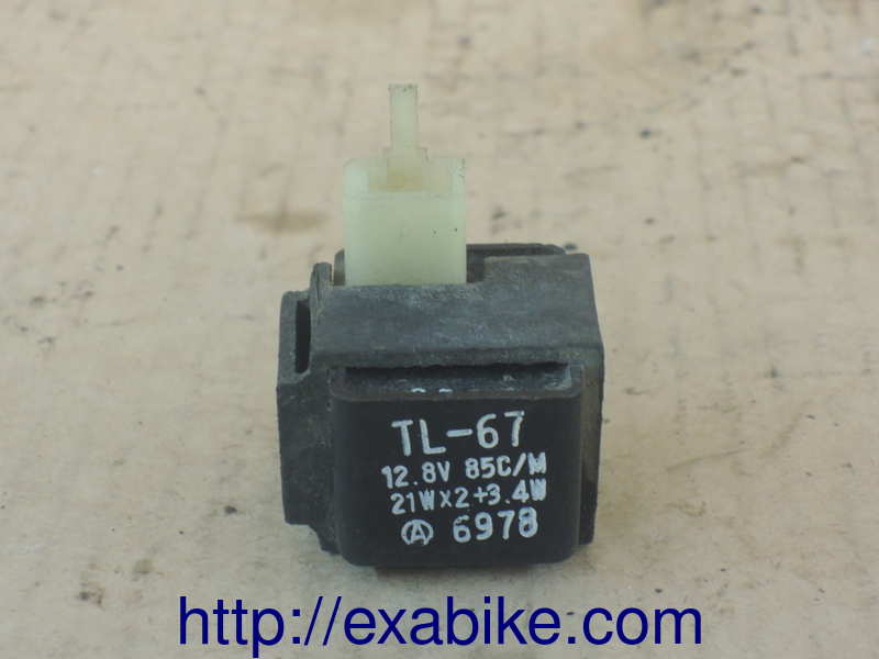 turn signals relay Suzuki RF 900 - photo 1