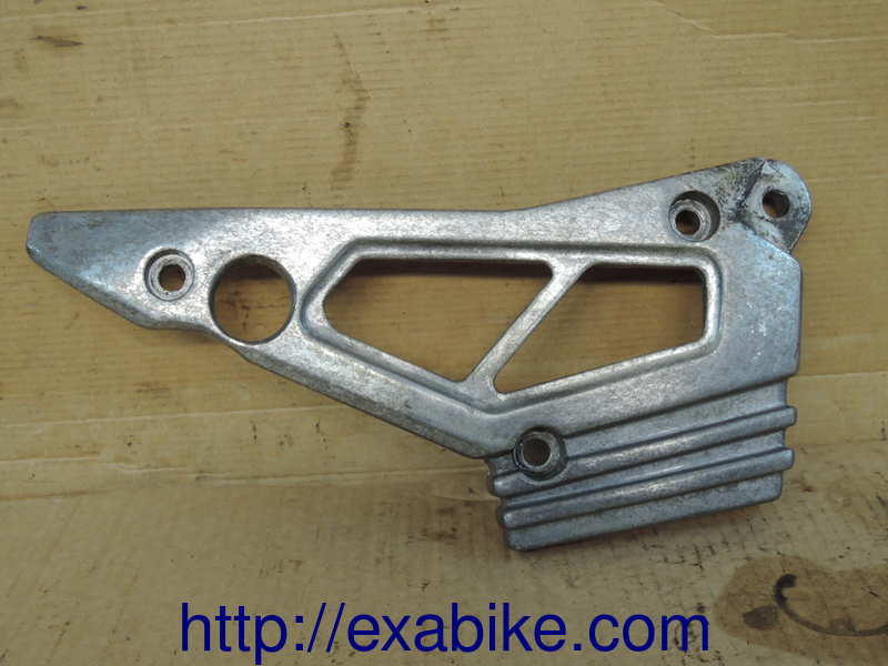 footrest bracket, right Yamaha XJ 750 - photo 1