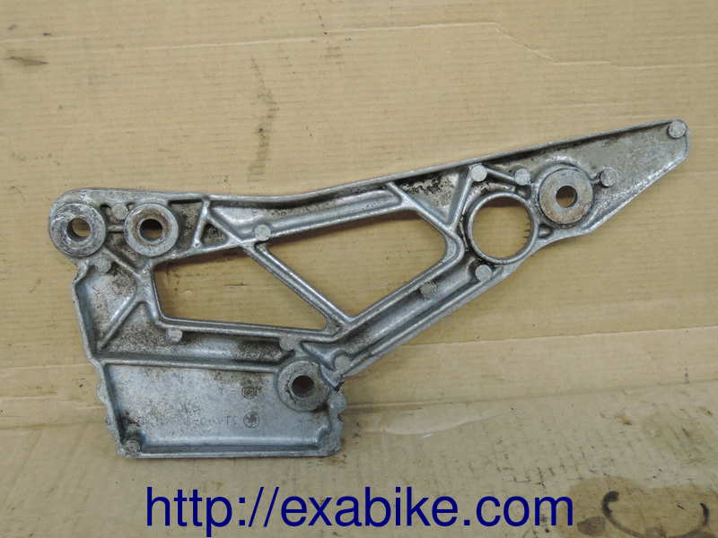 footrest bracket, right Yamaha XJ 750 - photo 2
