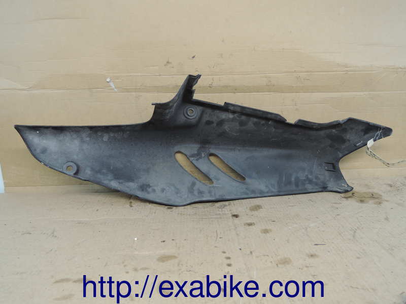 flanc arrière droit Honda CBR 900 - photo 2