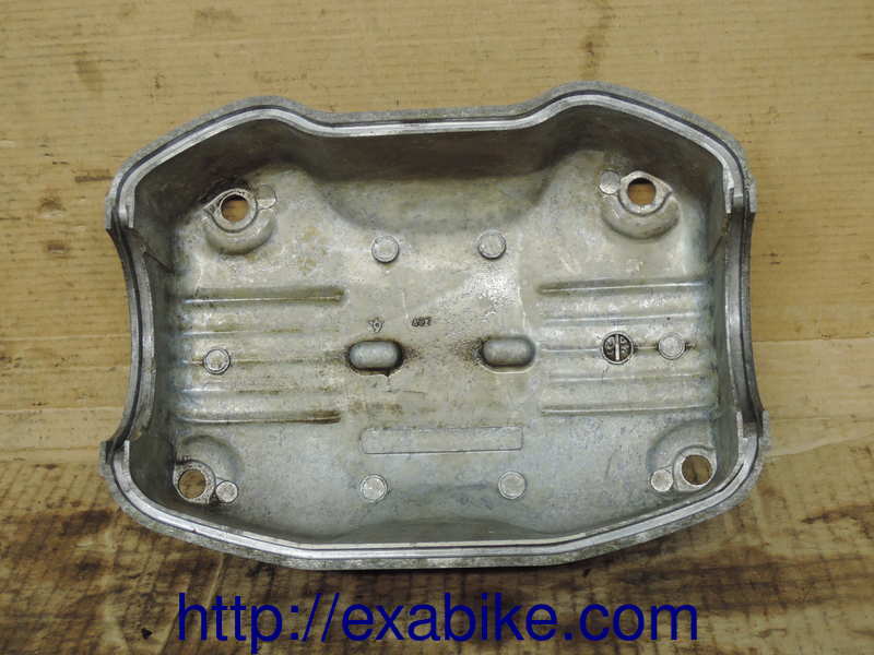 couvre culasse Honda GL 1000 - photo 2