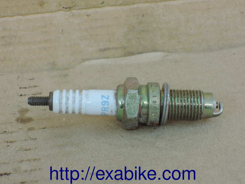 spark plug NGK DPR9Z Honda CBX 400 - photo 1