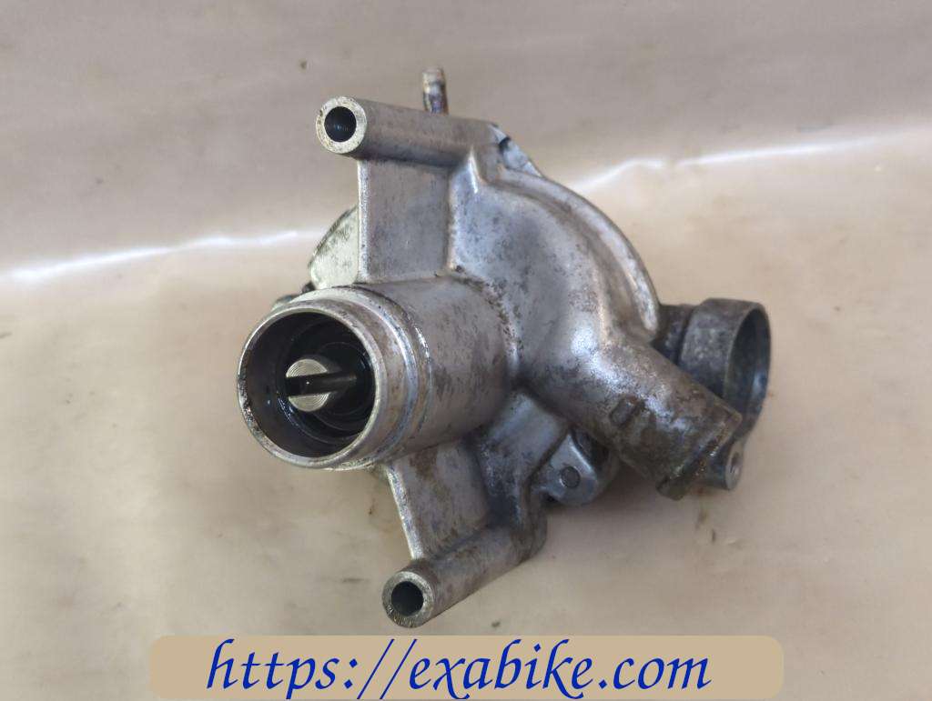 water pump Honda CBR1000F - photo 3