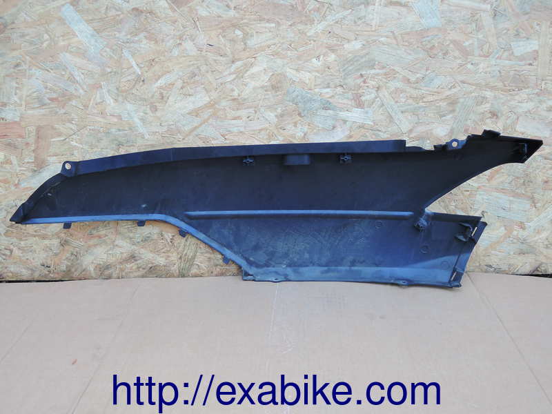 cache latéral droit Suzuki 400 Burgman - photo 2