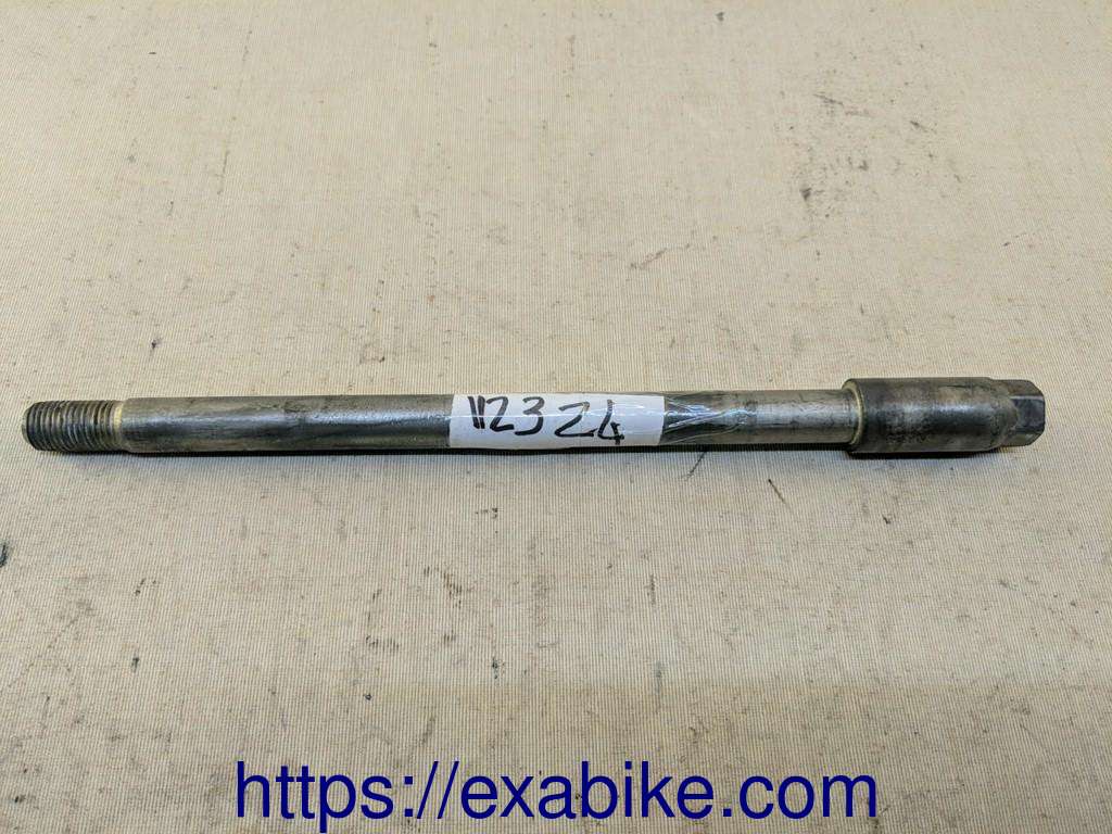 axe de roue avant Suzuki 400 Burgman - photo 1