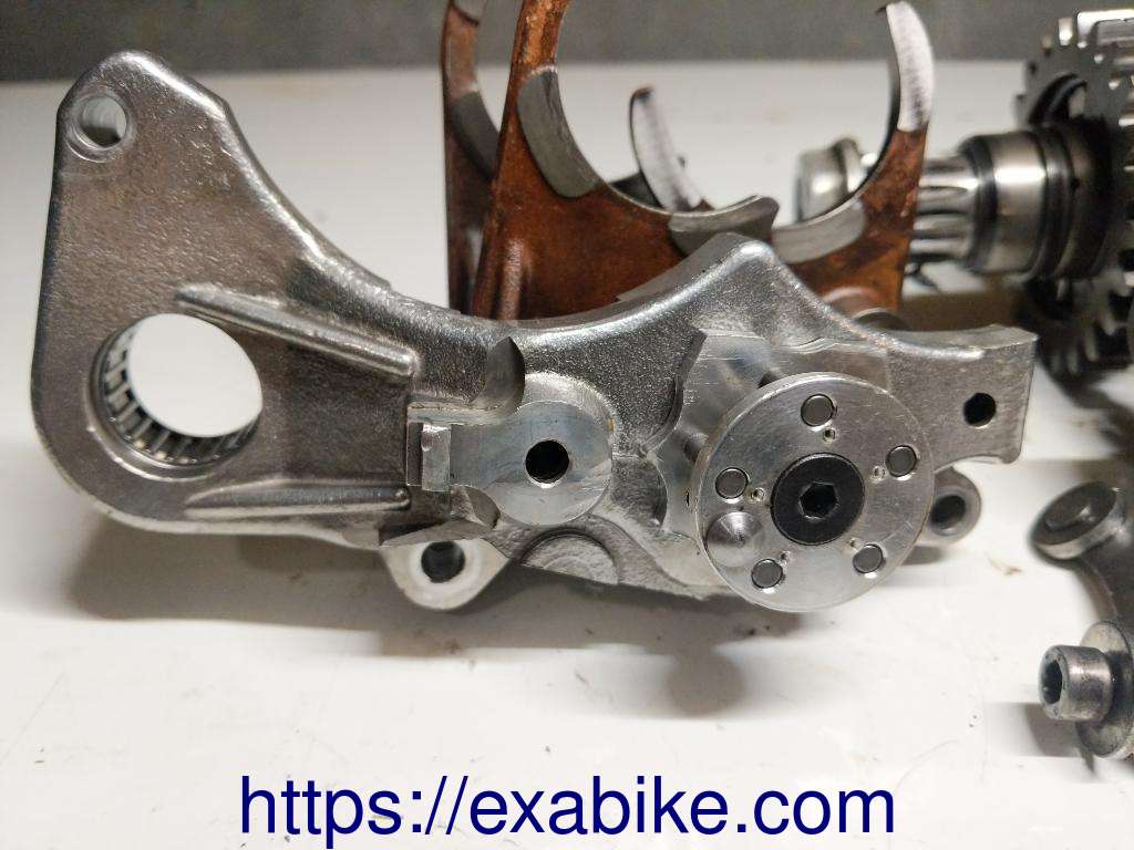 gearbox KTM 400 LC4 - photo 3