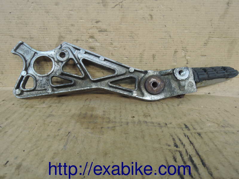 footstep, rear left Yamaha FZX 750 - photo 2