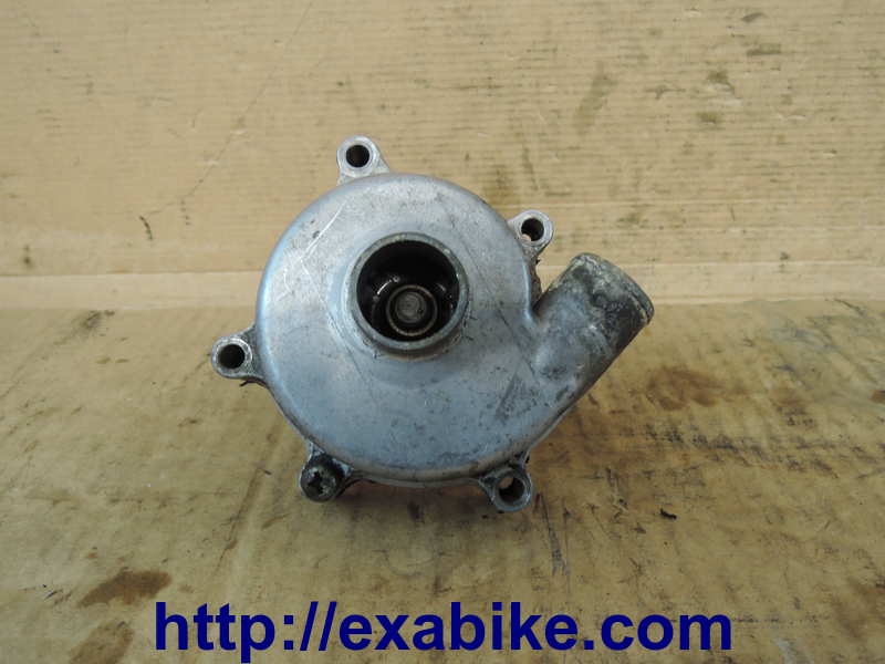 water pump Suzuki GSXR 750 - photo 1
