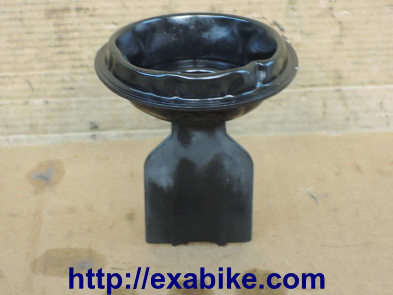 vacuum valve Suzuki GSXR 750 - photo 1