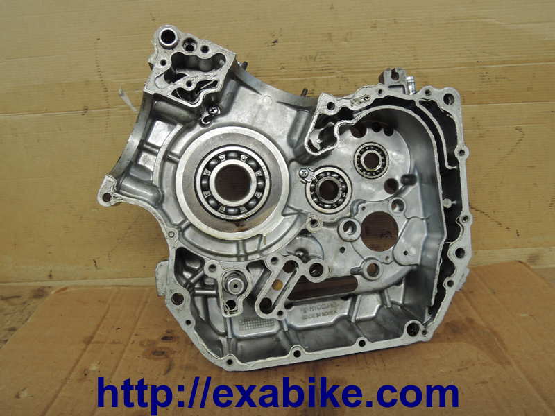carter moteur gauche Hyosung 650 GTR - photo 2