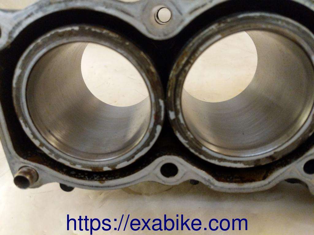 cylinders Yamaha FZX 750 - photo 4