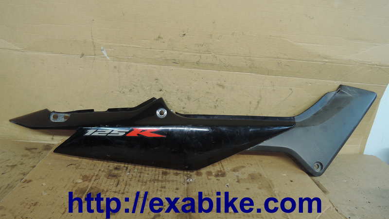 flanc arrière droit Honda CBR 125 - photo 1