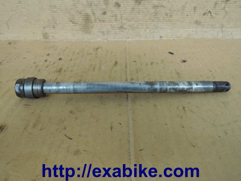 front wheel axle Yamaha FJ 1200 - photo 1