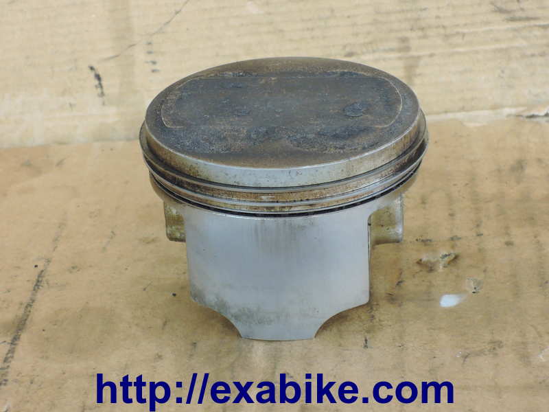 piston Suzuki GSXR 1100 - photo 1