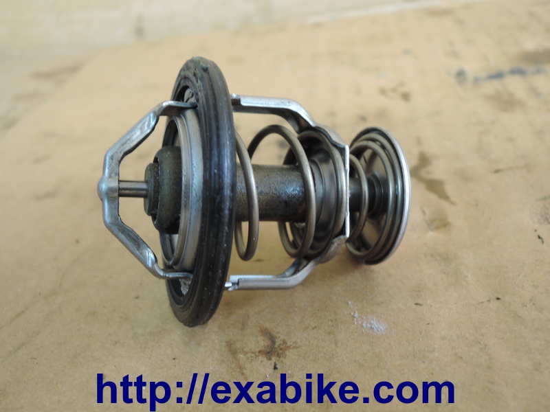 thermostat valve Honda CBR 600 - photo 1