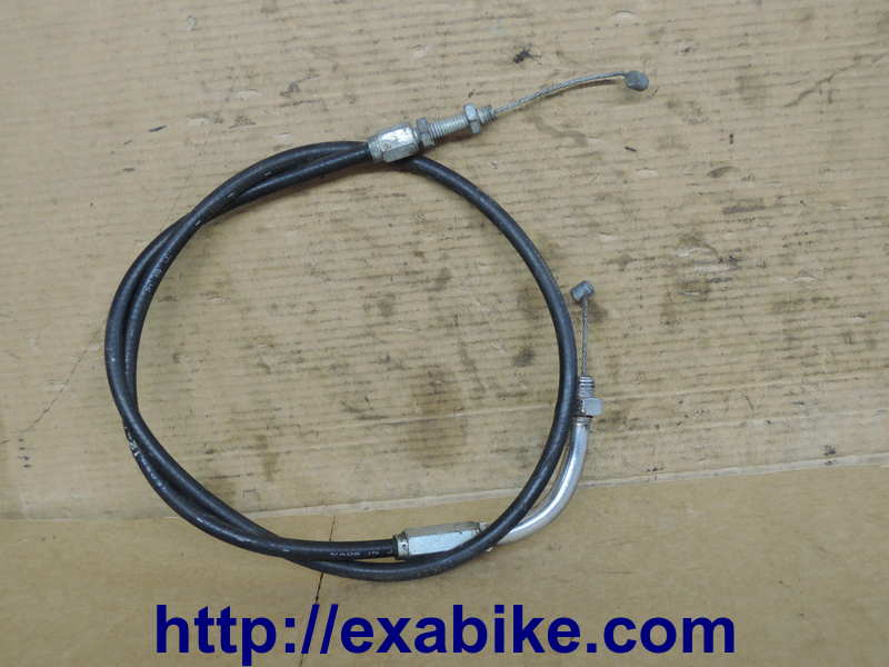 cable des gaz fermeture Kawasaki GPZ 550 - photo 1
