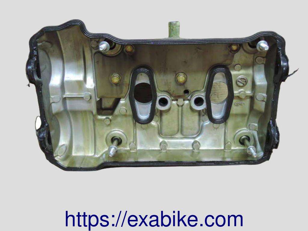 cylinder head cover Honda VFR 800 - photo 2