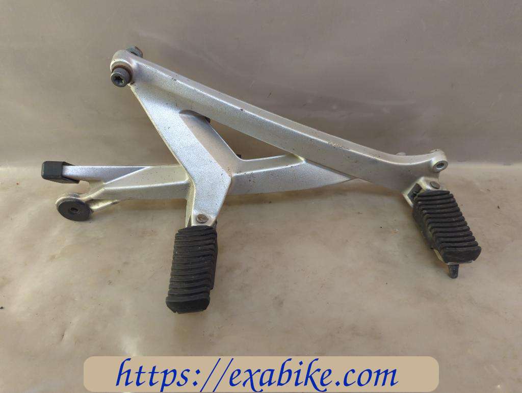 footpegs, right BMW K1200GT - photo 1