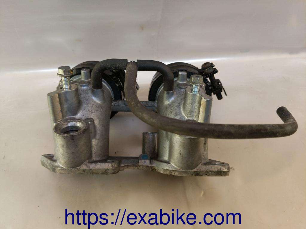 insulator caburetor Honda FSC 600 Silverwing - photo 2