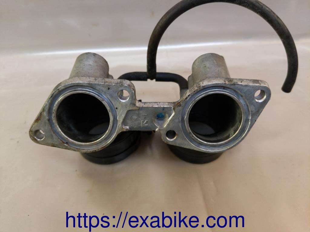insulator caburetor Honda FSC 600 Silverwing - photo 3