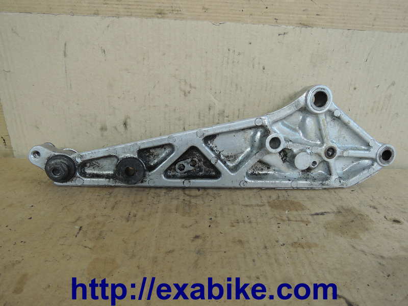 footrest bracket, left Honda CB750F - photo 2