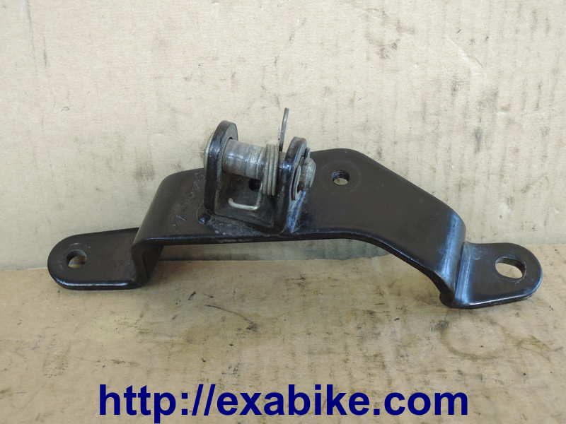 footrest bracket, front left Kawasaki EL 125 Eliminator - photo 1