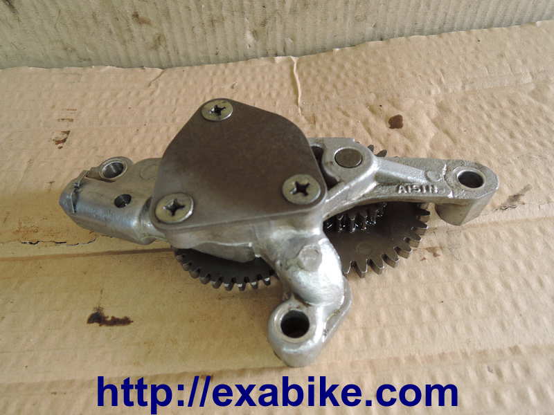 oil pump Yamaha XS 400 - photo 2