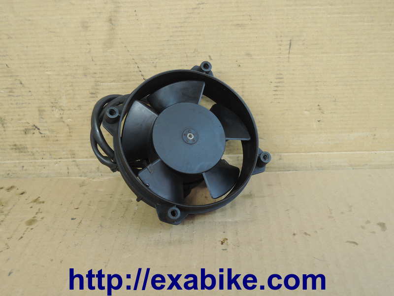 fan Suzuki 125 Burgman - photo 1